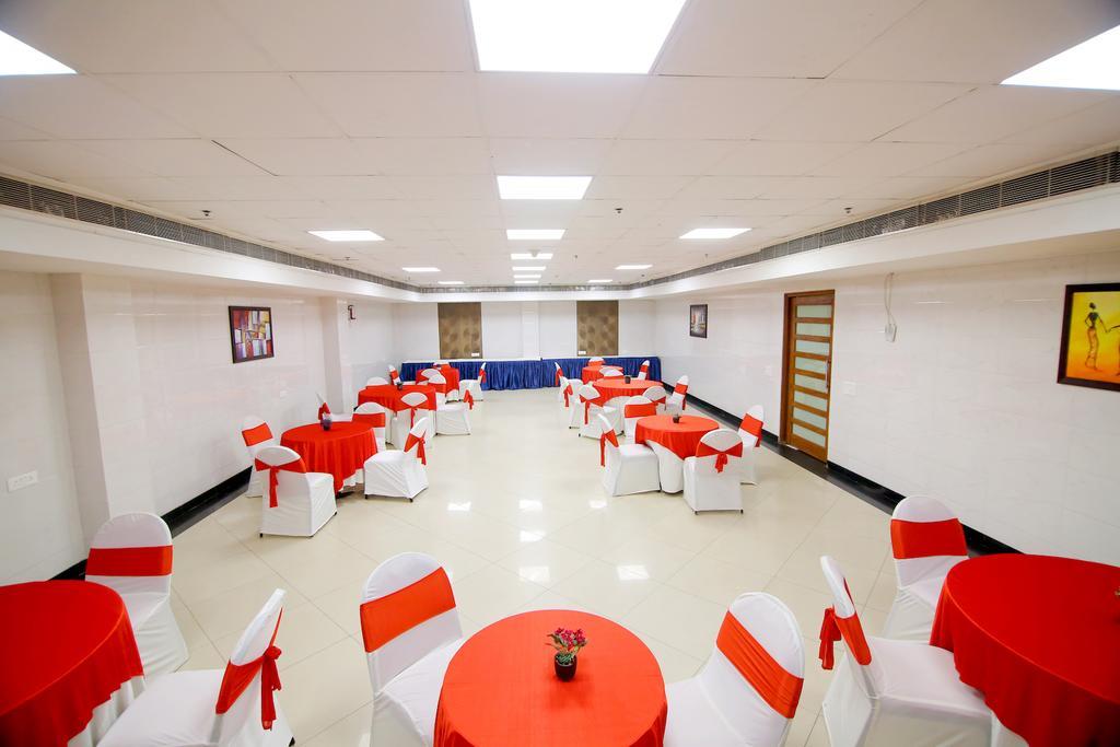 Chirag Residency Hotel New Delhi Exterior photo