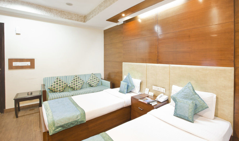 Chirag Residency Hotel New Delhi Exterior photo